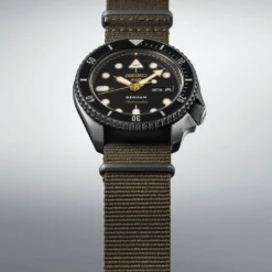 Seiko SBSA283 6 Seiko SBSA283 -Classic Watch Shop SBSA283 3