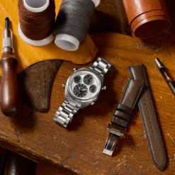 Seiko SFJ009 8 Seiko SFJ009 -Classic Watch Shop SFJ009 4